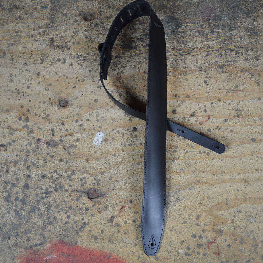Colonial Leather BAFP25 black padded leather guitar strap