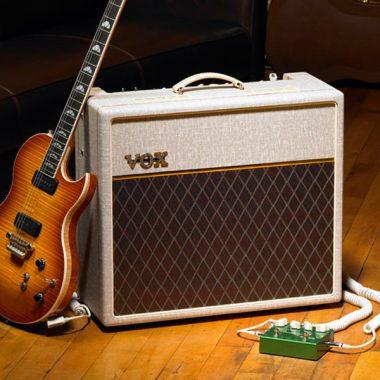 Vox AC15 Handwired Valve Combo with Celestion Greenback - Amplifiers by VOX at Muso's Stuff
