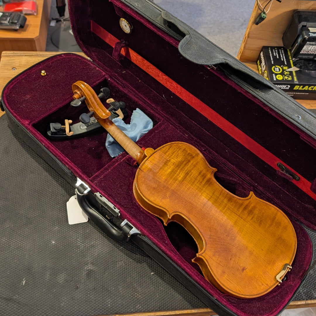 Secondhand Samuel Shen 1/2 Violin w/Case no bow