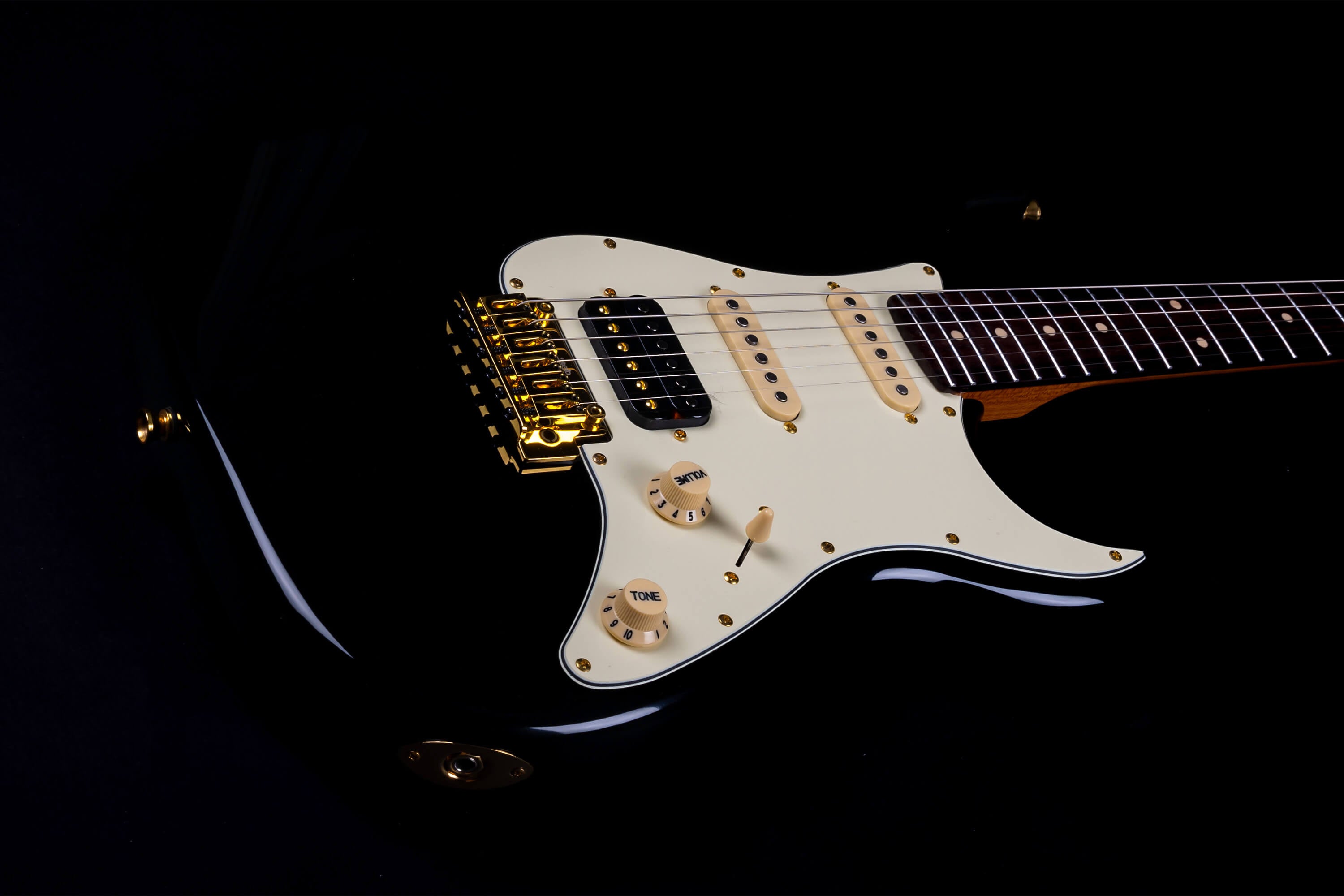 JS-480-BK-G HSS Roasted Maple Rosewood Board Black