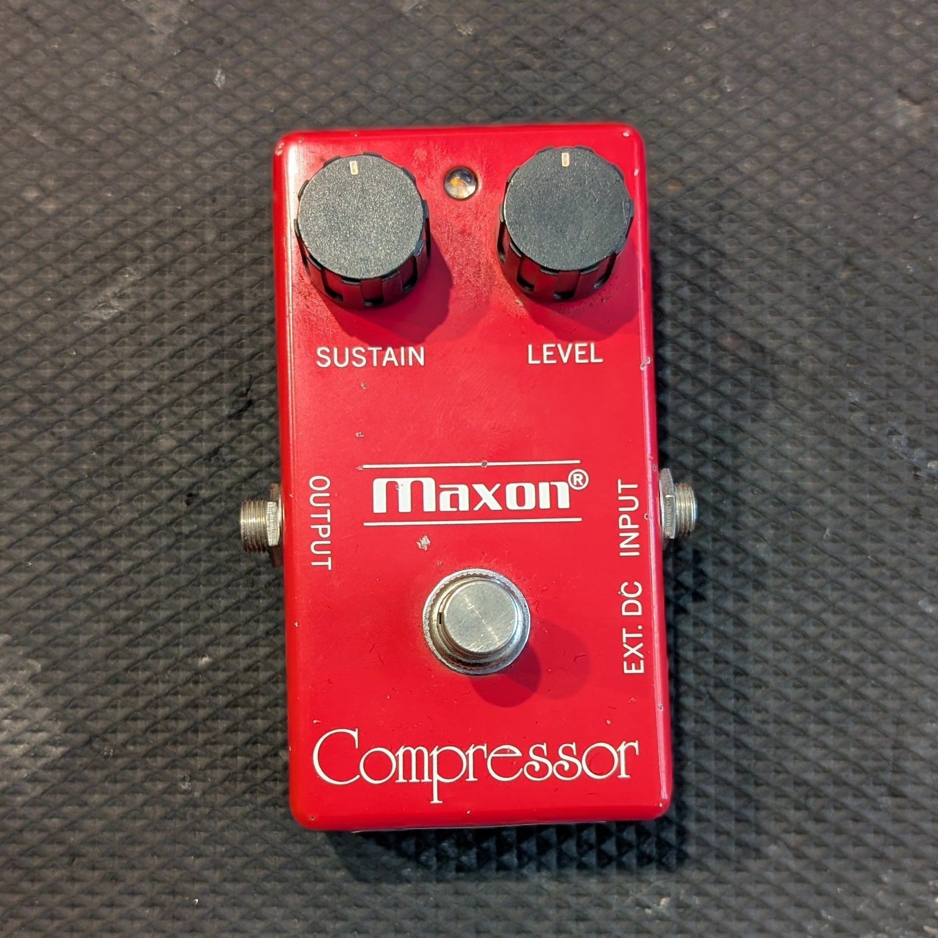 Secondhand Maxon Compressor (Dim LED)