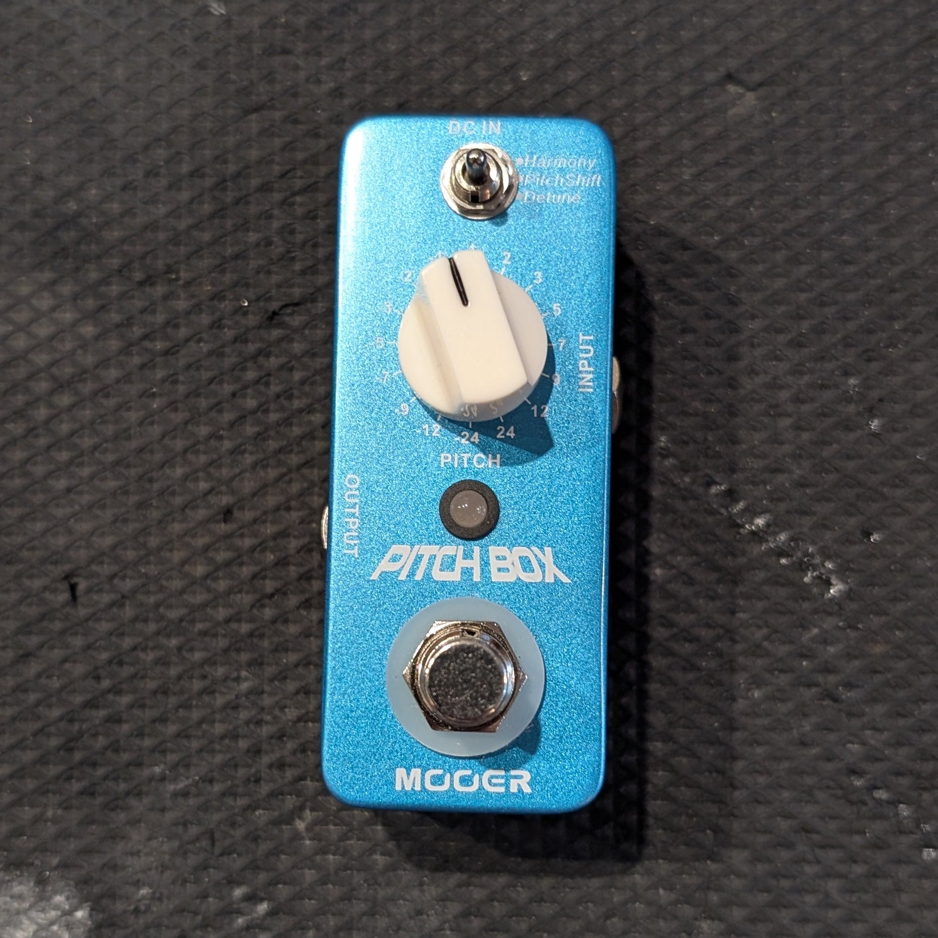 Secondhand Mooer Pitch Box