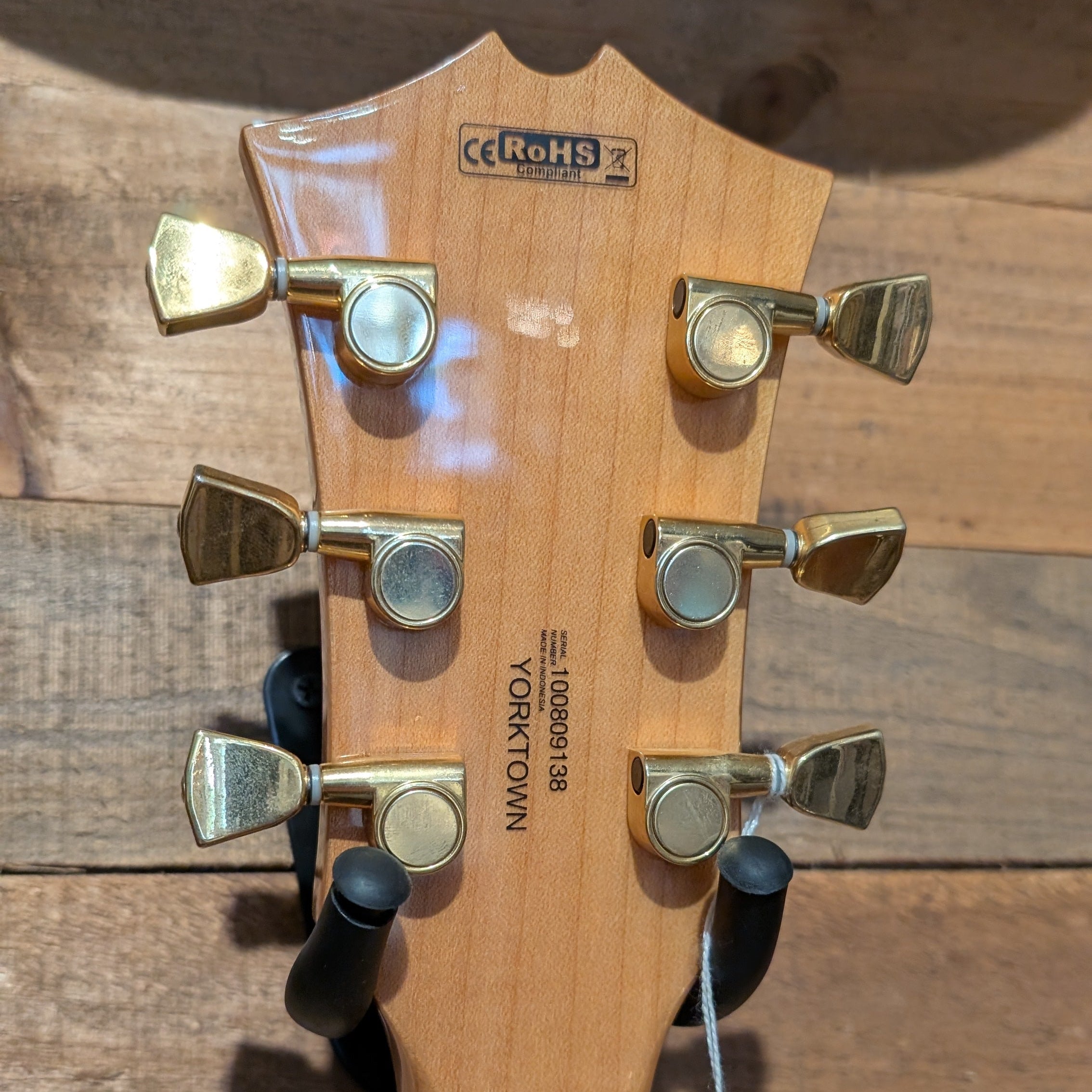 Secondhand Cort Yorktown Jazz Guitar