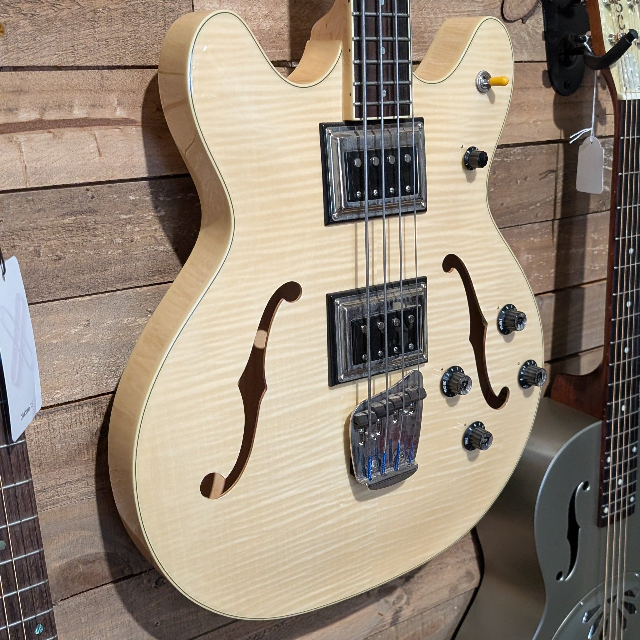 Secondhand Guild Starfire II Bass Flame Maple