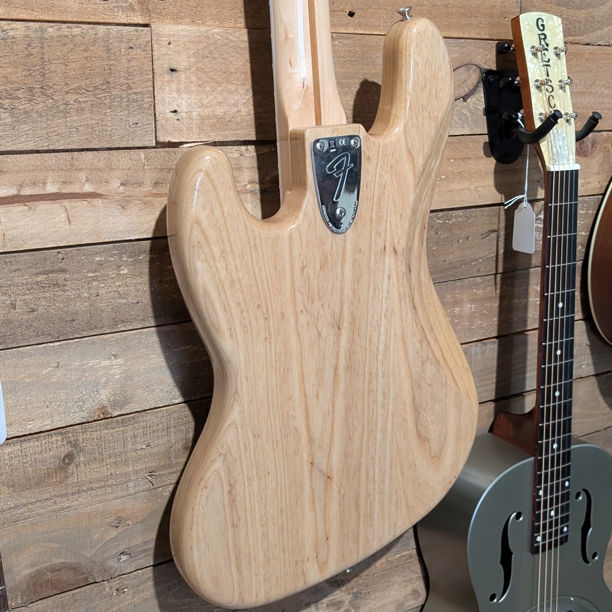 Secondhand Fender American Vintage 75RI Jazz Bass 2010