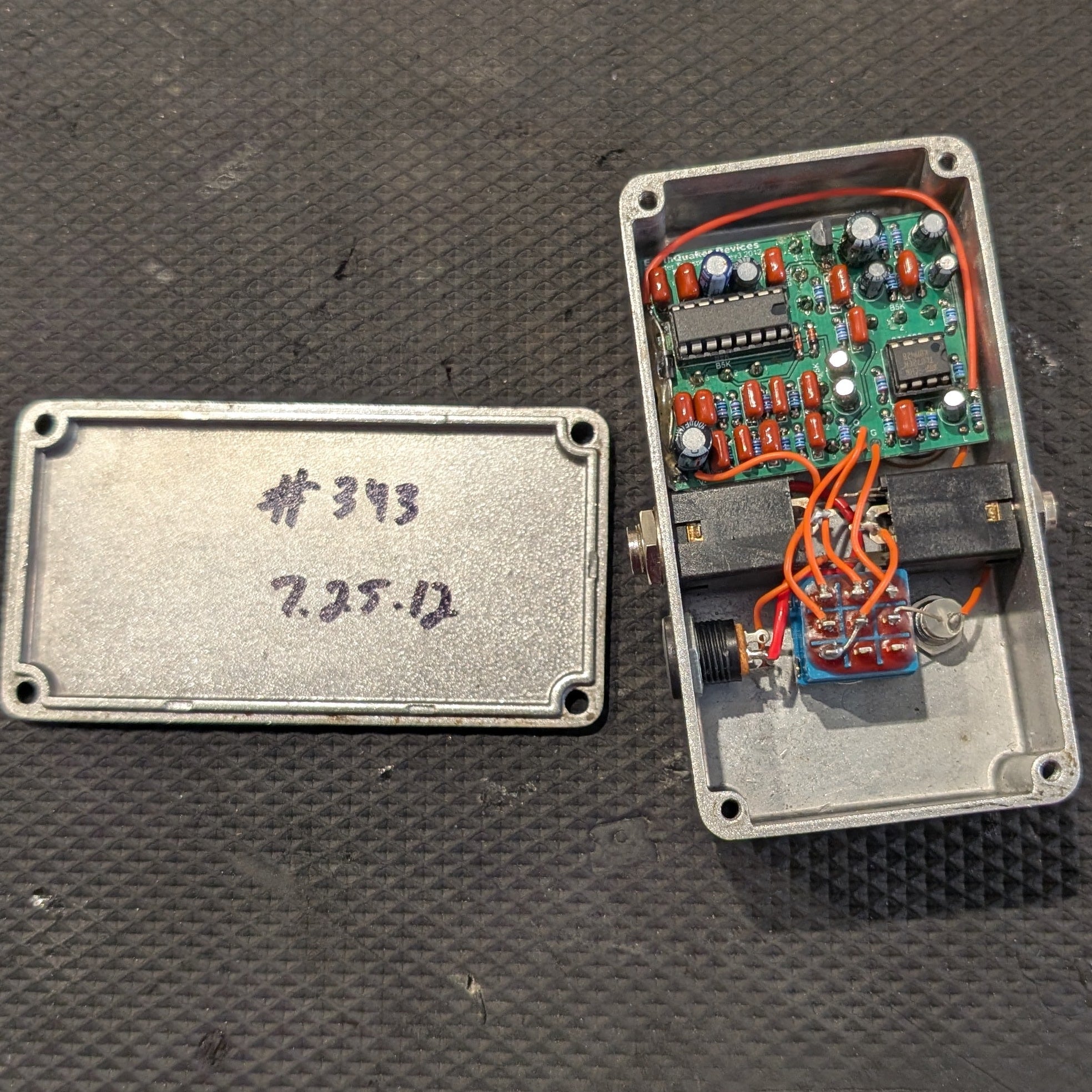 Secondhand Earthquaker Devices Disaster Transport Jr.