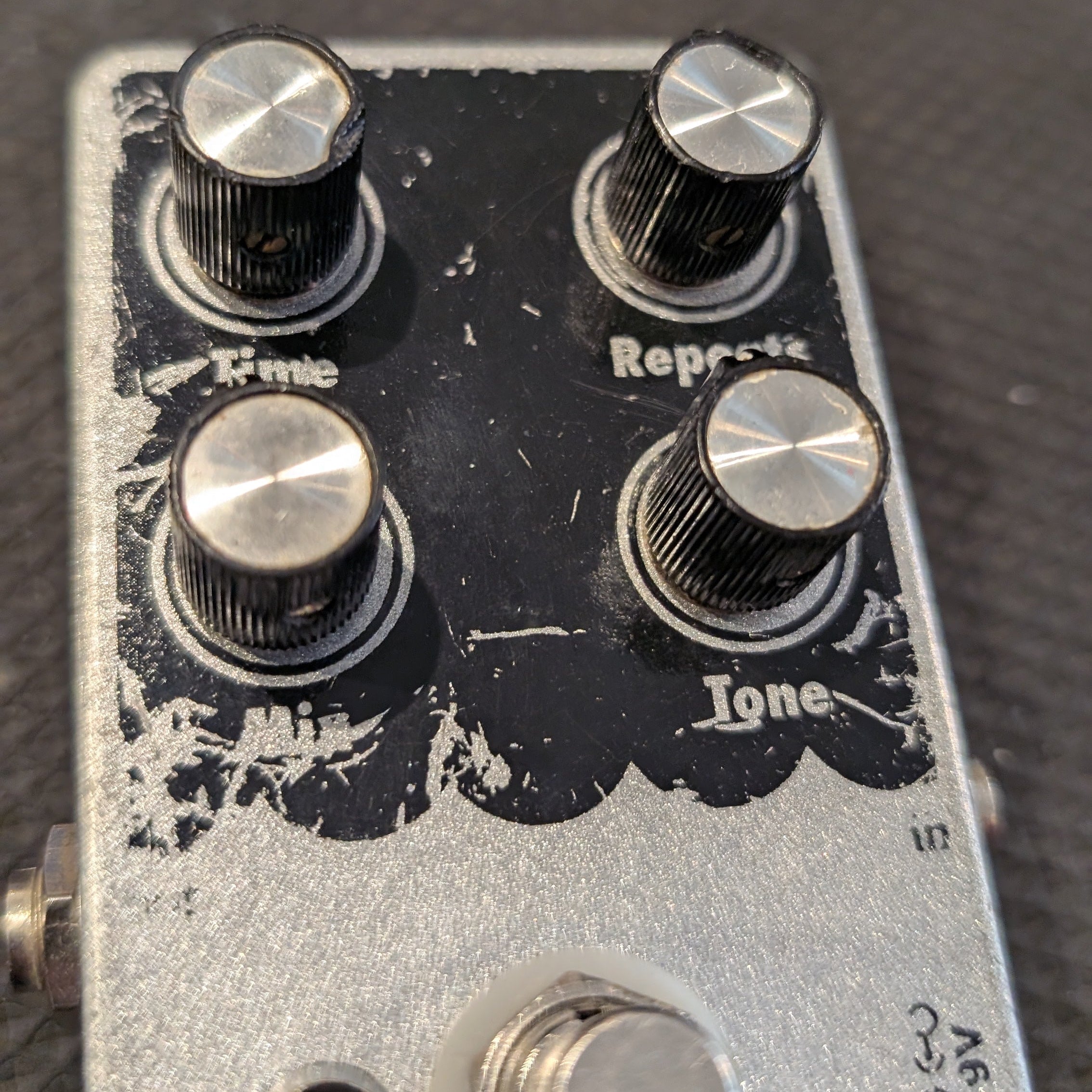 Secondhand Earthquaker Devices Disaster Transport Jr.