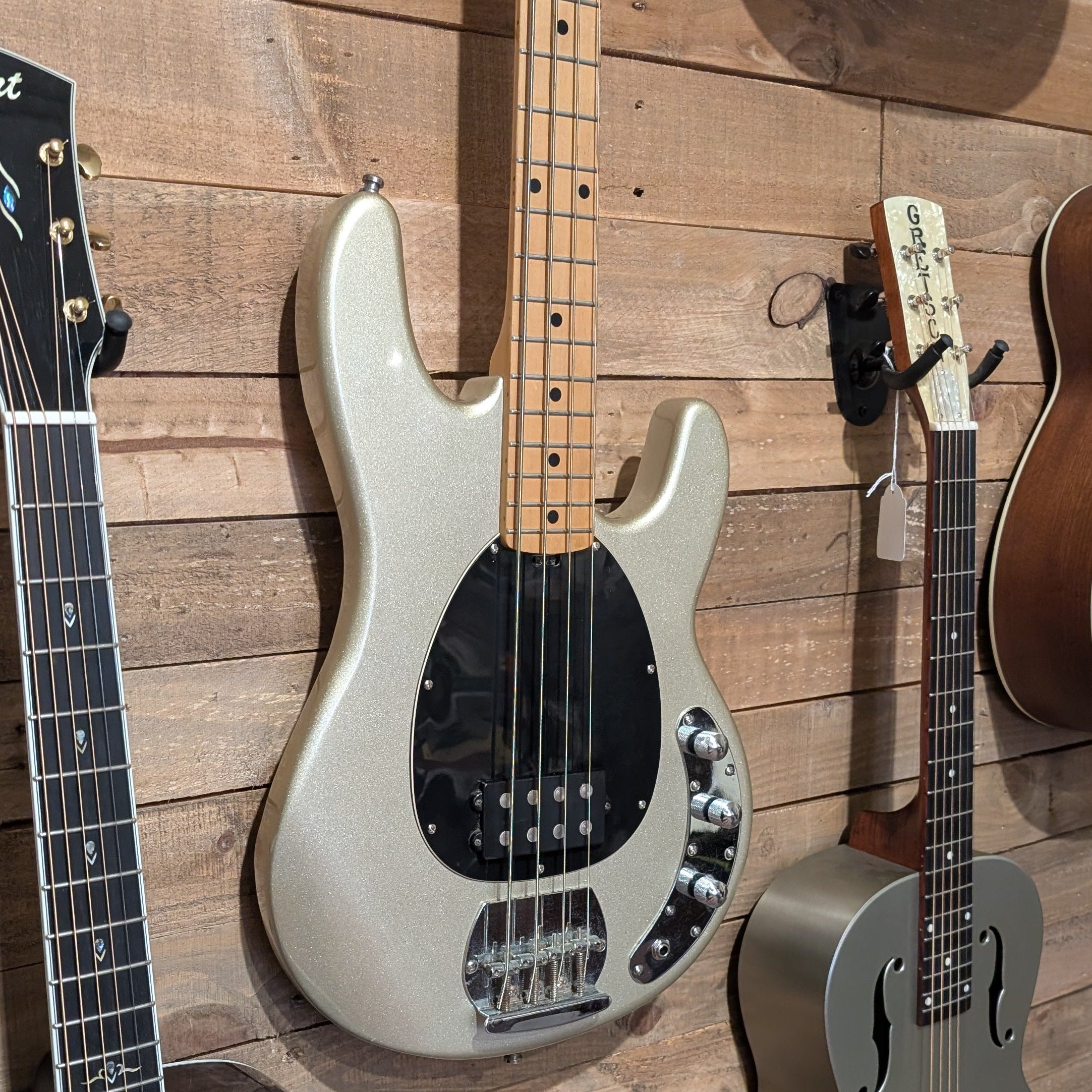 Secondhand OLP Stingray Bass Silver Sparkle