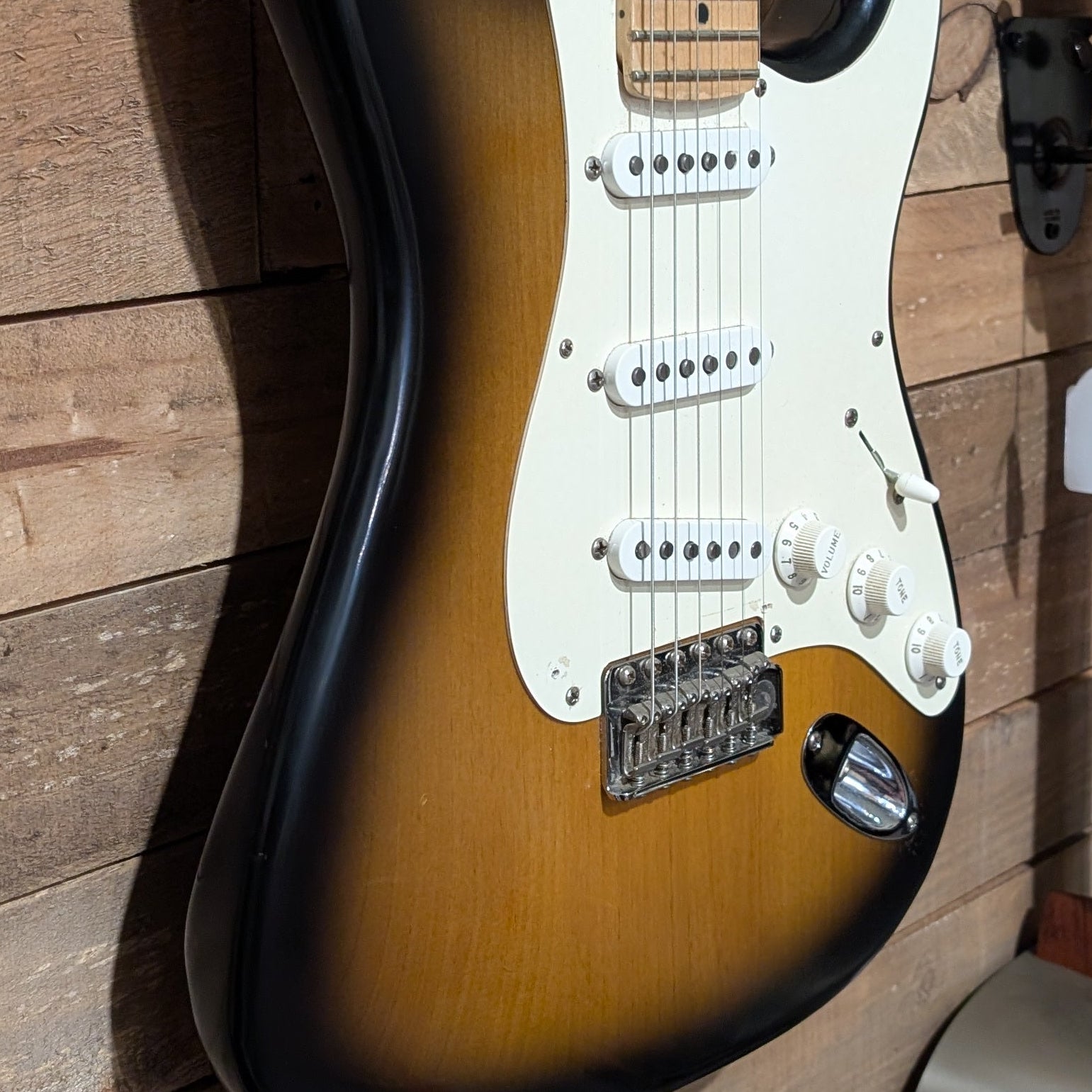 Secondhand 2007 USA Fender Stratocaster Highway One FSR