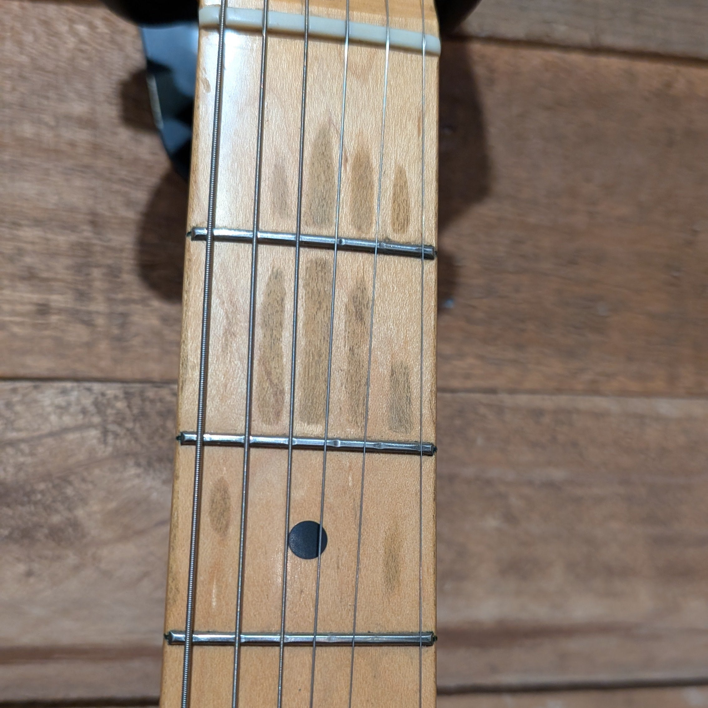 Secondhand MIJ Fender Stratocaster E Serial Red