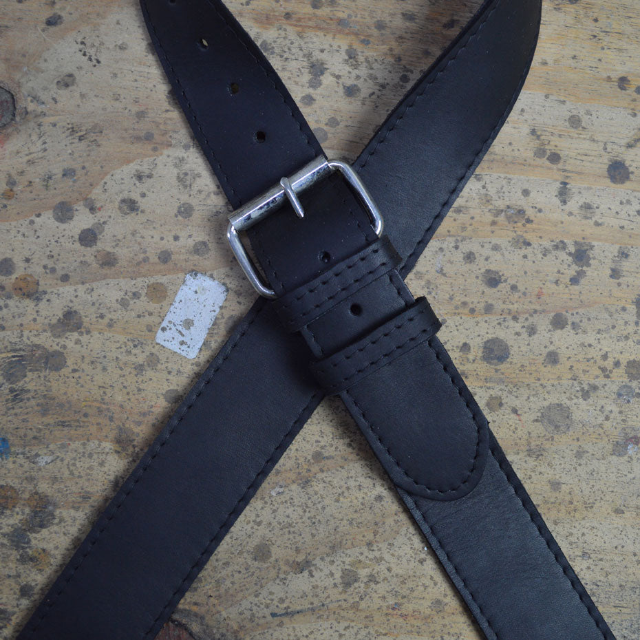 Colonial Leather black stitched leather guitar strap with buckle U2ST