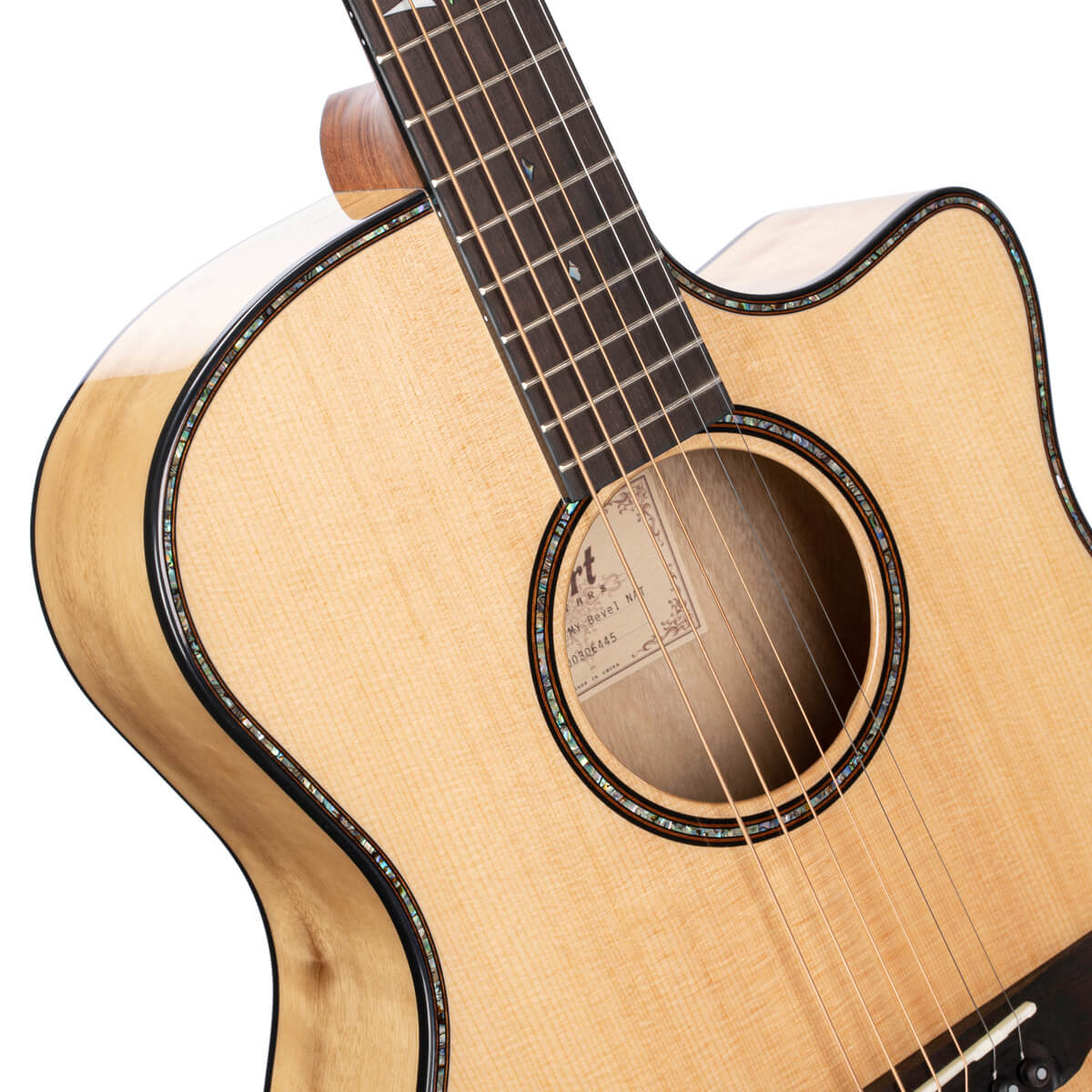 CORT GA-MY CW BEVEL. SOLID SITKA SPRUCE TOP. NAT GLOSS. LR BAGGS.