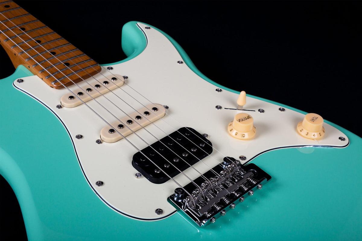 Electric Guitar Basswood Body Roasted Maple