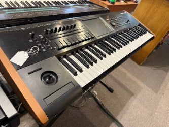 Secondhand KORG Kronos 2 61 Key Music Workstation