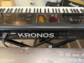Secondhand KORG Kronos 2 61 Key Music Workstation
