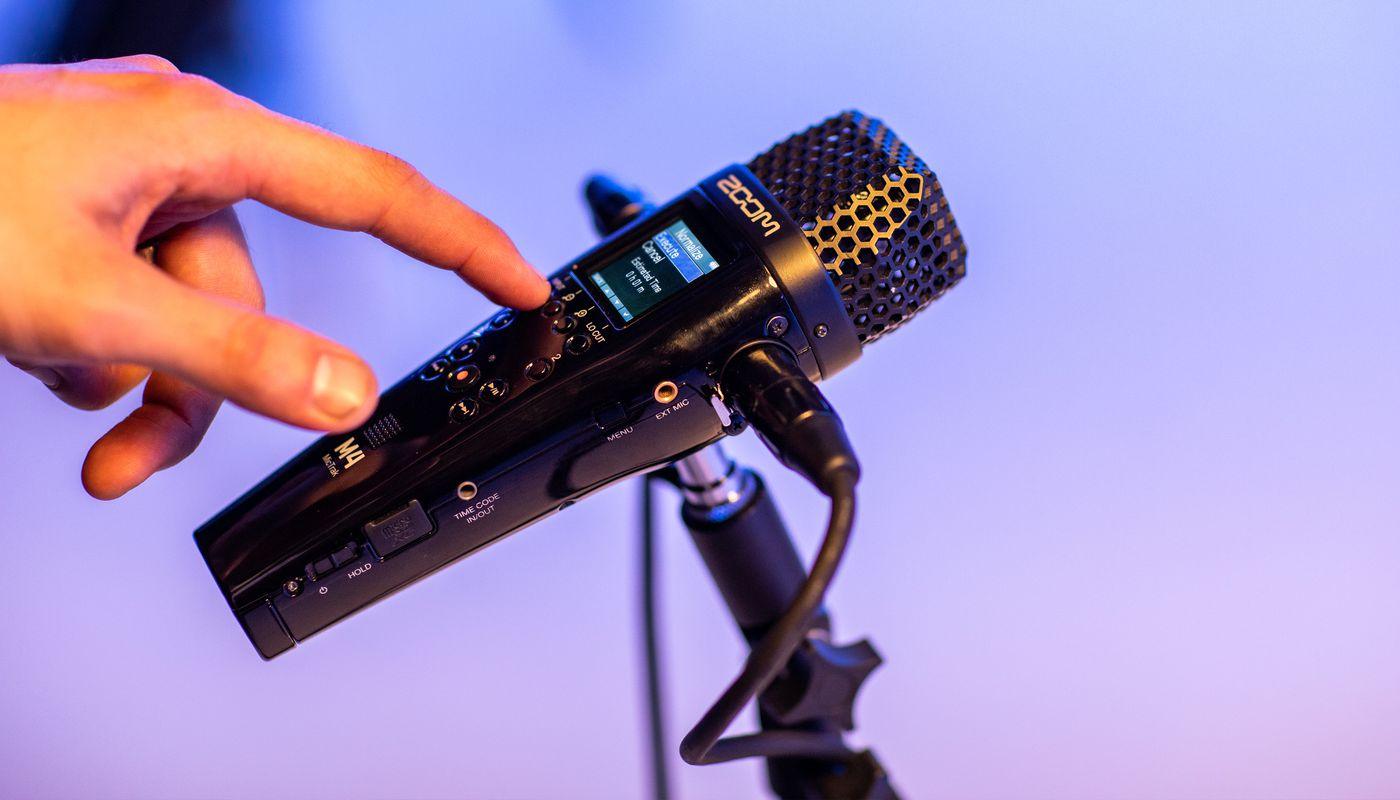 ZOOM M4 MICTRAK RECORDER - Live & Recording by Zoom at Muso's Stuff